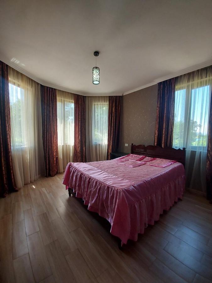 Villa In Chakvi Eksteriør billede